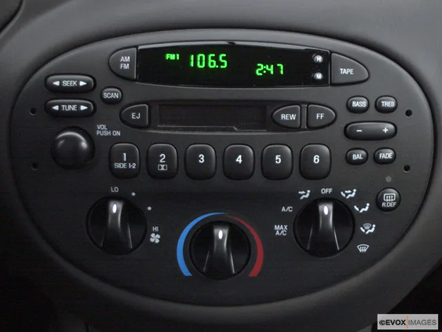 2000 Ford Escort Review, Pricing, and Specs | CARFAX