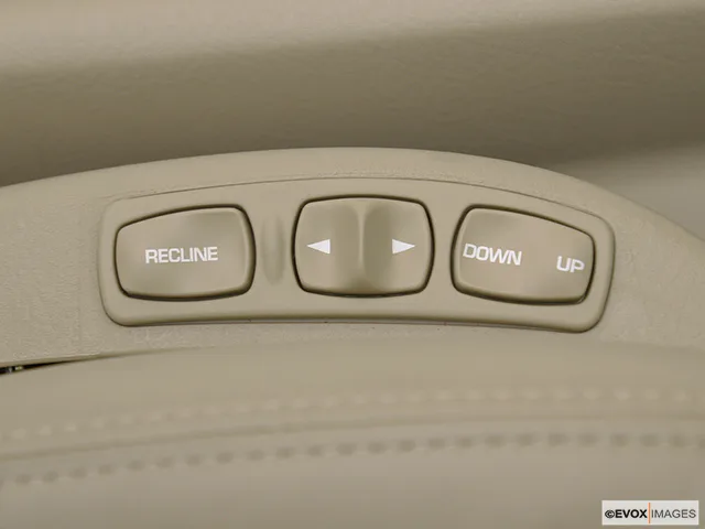 2000 Saturn L-Series Seat Adjustment Controllers