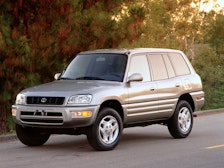 2000 Toyota RAV4 Review