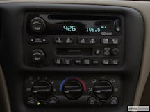 2001 Chevrolet Malibu Closeup of radio head unit