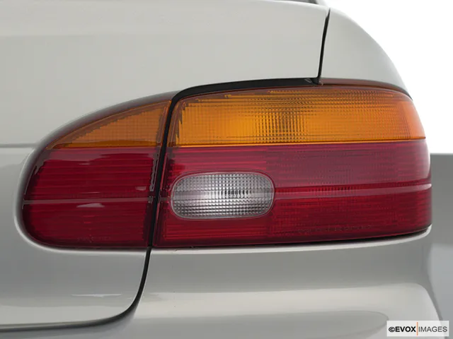 2001 Chevrolet Prizm Passenger Side Taillight