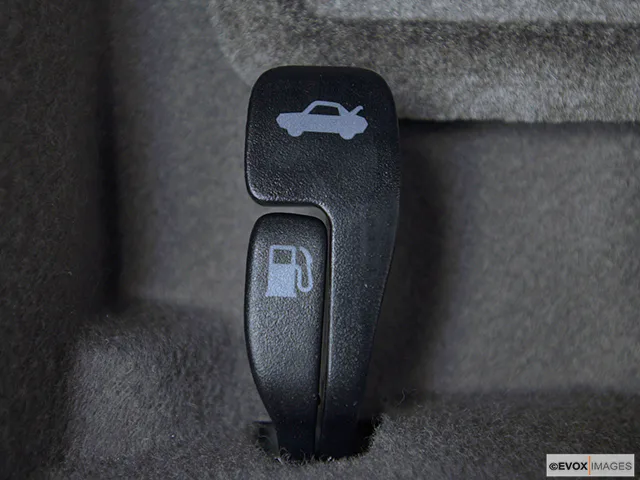 2001 Chevrolet Prizm Gas cap release