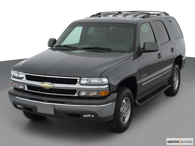 2001 Chevrolet Tahoe Original 40-Page Sales Brochure – Very Good Condition, Vintage Collectible