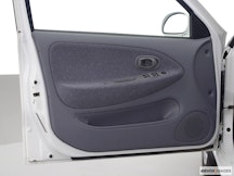 2001 Hyundai Elantra Reviews, Insights, and Specs CARFAX