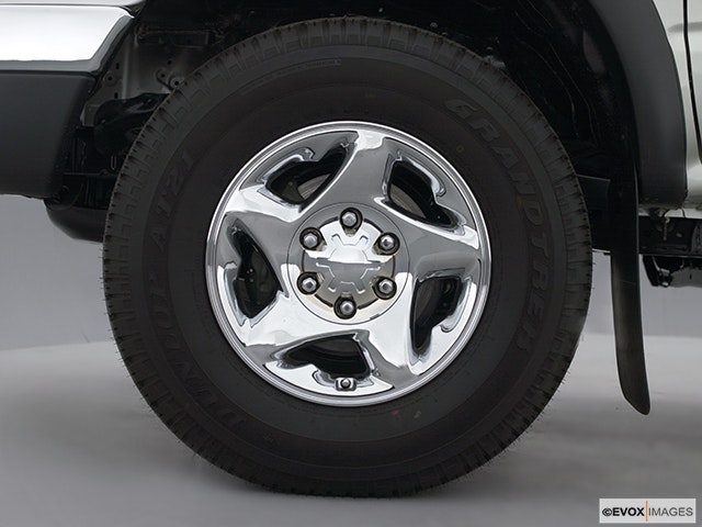 2001 Toyota Tacoma Review | CARFAX Vehicle Research 2001 Toyota Tacoma Tire Size P205 75r15