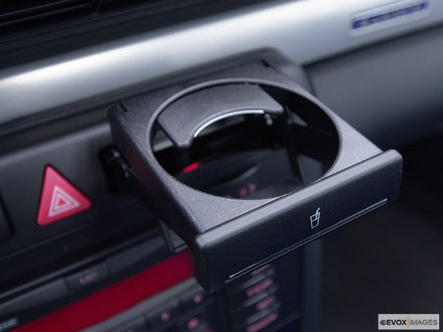 2002 Audi S4 Cup holders