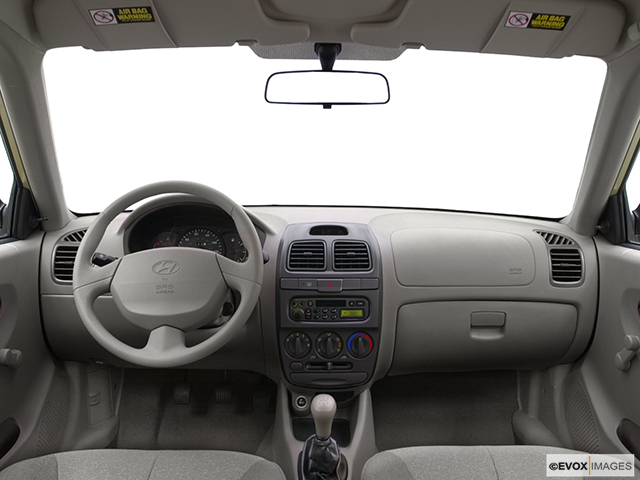 Hyundai accent 2002 interior discount