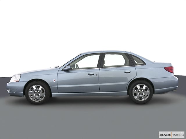 2003 Saturn L-Series Review, Pricing, and Specs | CARFAX