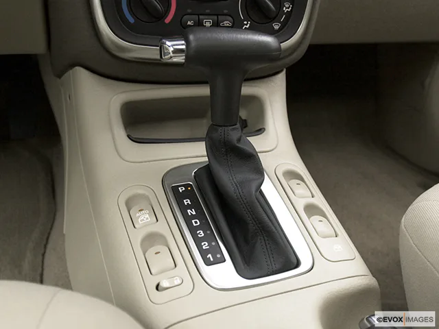 2003 Saturn L-Series Review, Pricing, and Specs | CARFAX