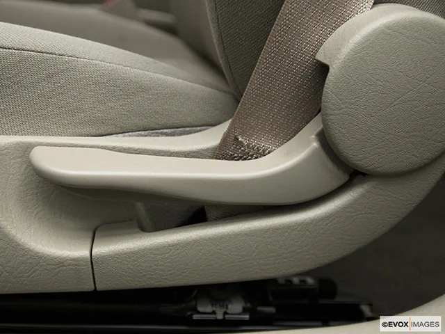 2003 Saturn L-Series Review, Pricing, and Specs | CARFAX