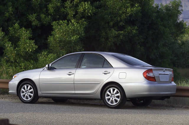 Camry 2003 год