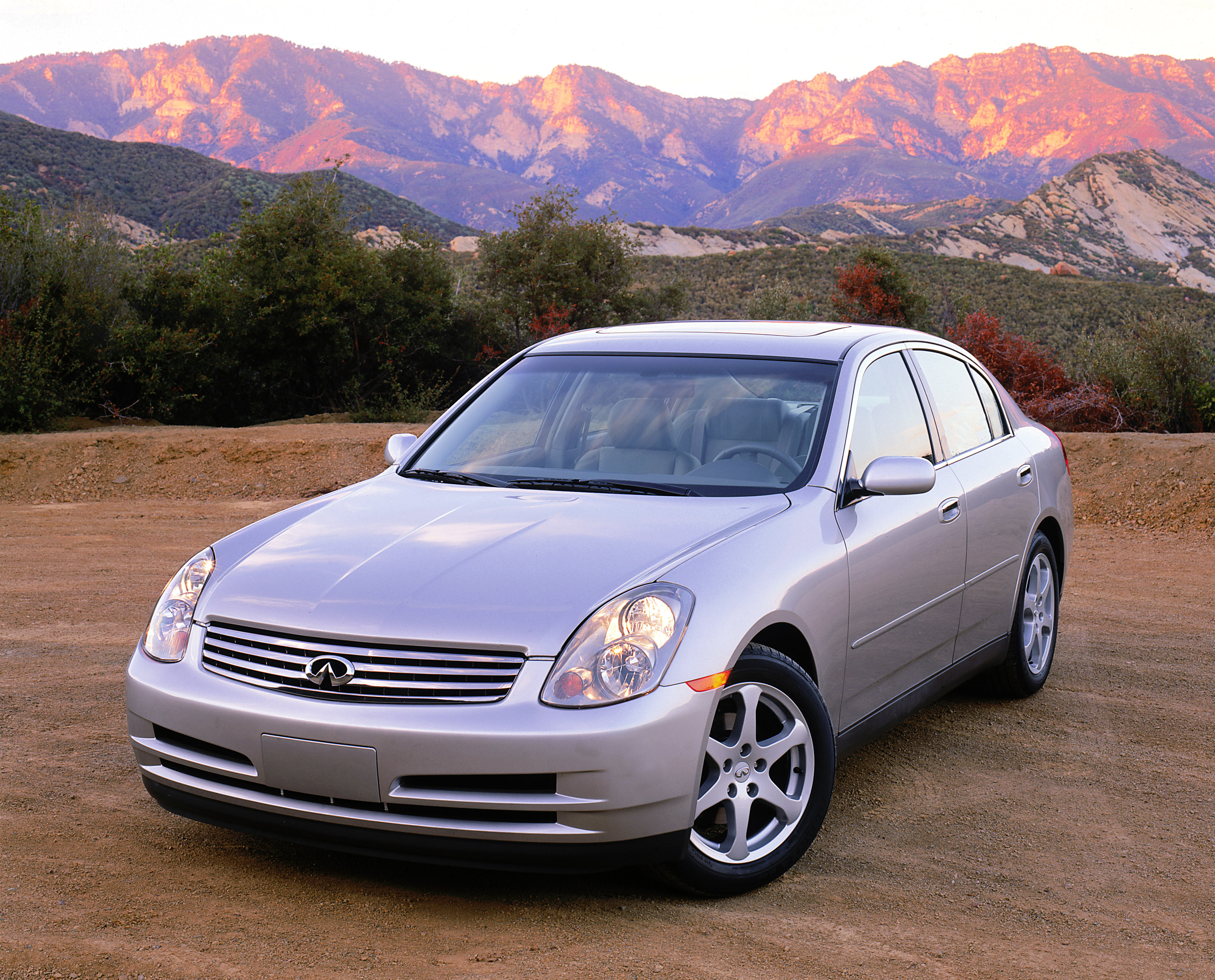 2004 Infiniti G35 Review, Pricing, and Specs | CARFAX, image size:3000x2419