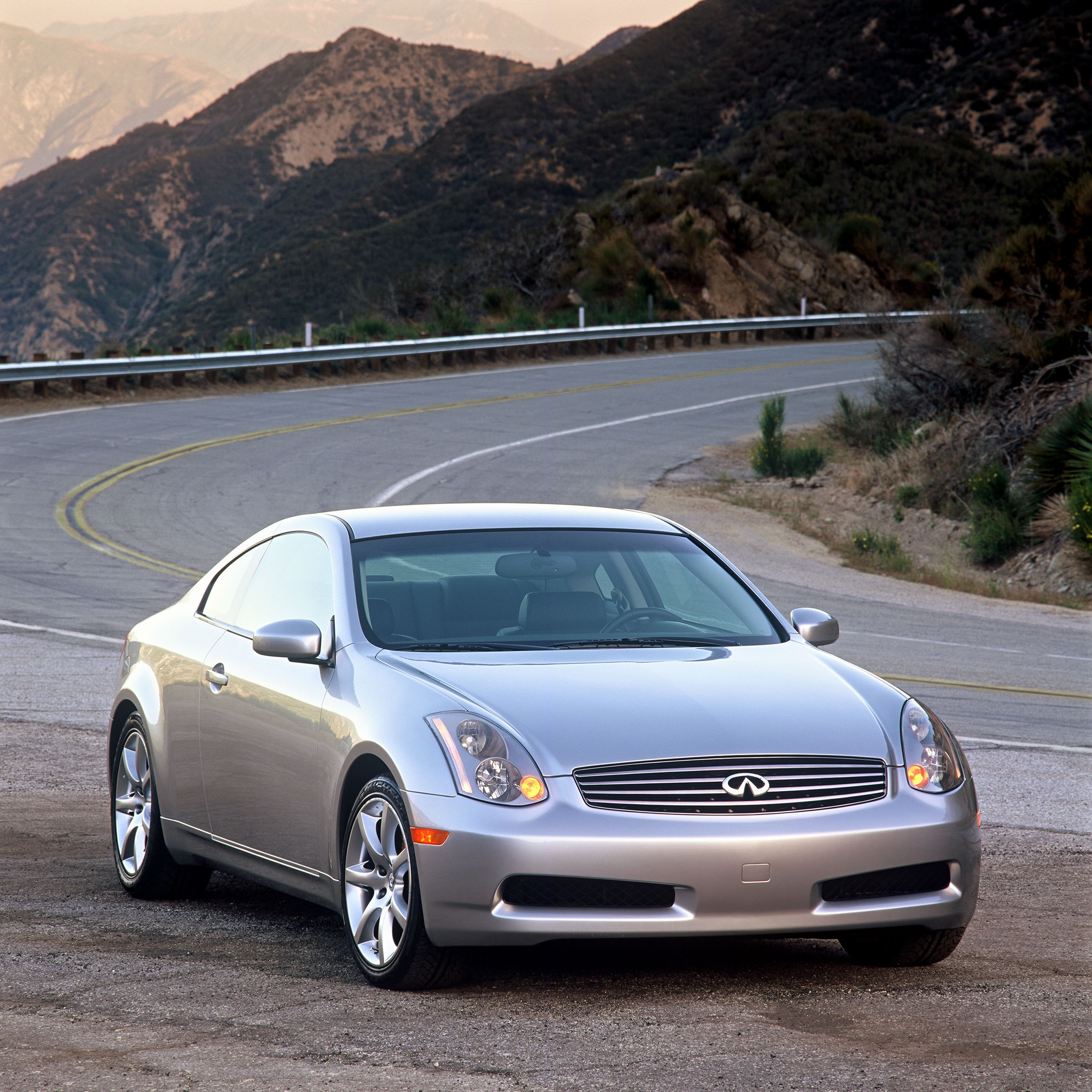 2004 Infiniti G35 Review, Pricing, and Specs | CARFAX, image size:3000x3000
