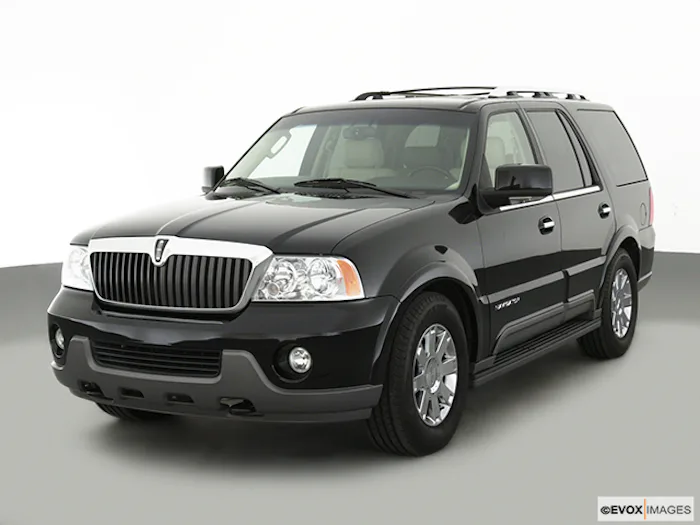 2004 Lincoln Navigator Review, Pricing, and Specs | CARFAX
