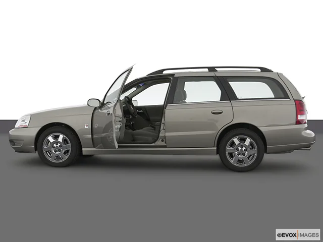 2004 Saturn L300 Driver's side profile with drivers side door open