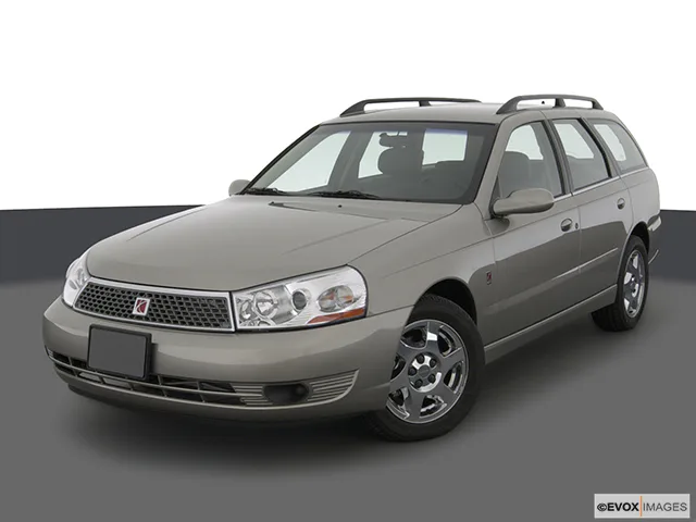 2004 Saturn L300 Front angle view