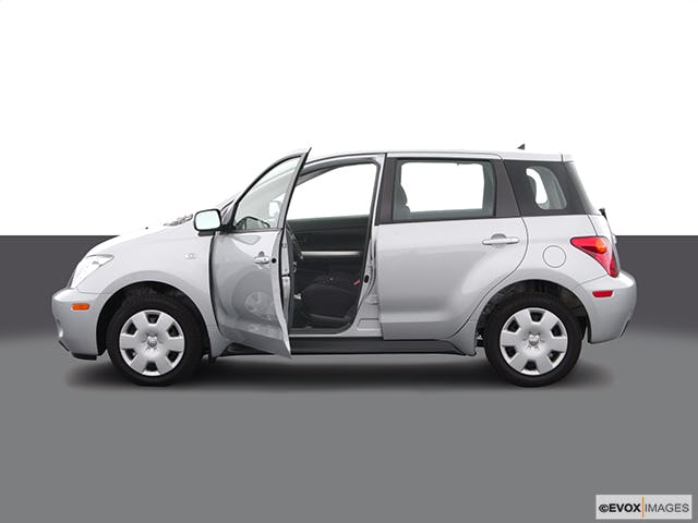 2004 Scion xA Review, Pricing, and Specs | CARFAX
