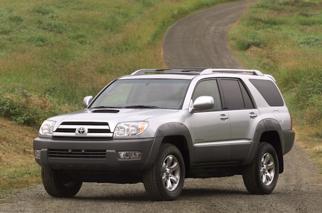 2004 Toyota 4Runner Review | CARFAX Vehicle Research