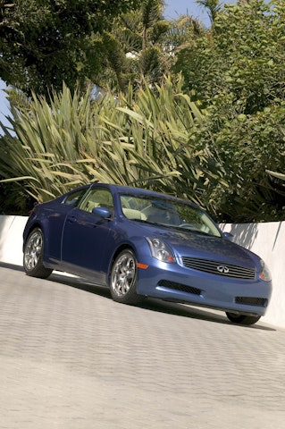 2005 INFINITI G35 Review | CARFAX Vehicle Research