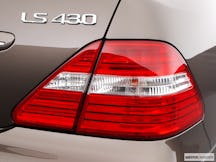 2005 Lexus LS 430 Passenger Side Taillight