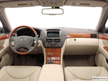 2005 Lexus LS 430 Centered wide dash shot