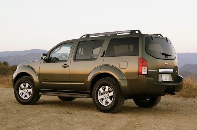  2013 Nissan Pathfinder Exterior Dimensions for Small Space