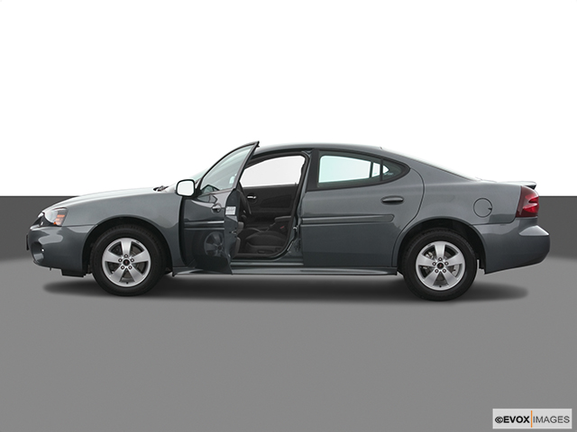 Pontiac Grand Prix (2005) - pictures, information & specs