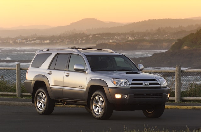2005 Toyota 4Runner Review | CARFAX Vehicle Research