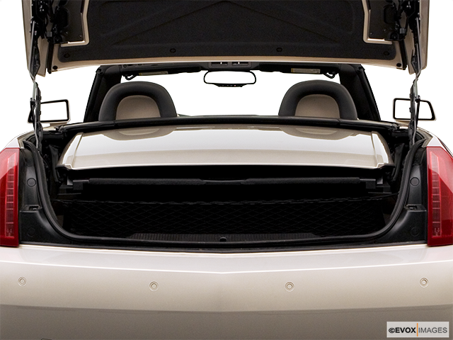 2006 Cadillac XLR Review | CARFAX Vehicle Research