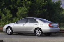 2006 Toyota Camry Review, Pricing, and Specs CARFAX