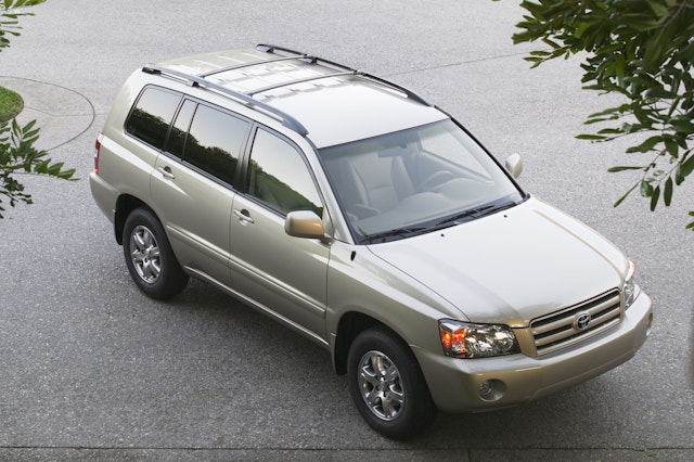 2006 Toyota Highlander Review | CARFAX Vehicle Research