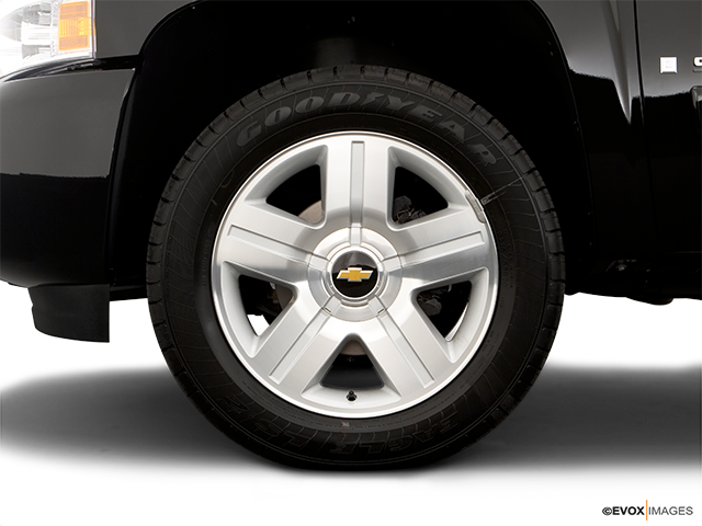 2008 Chevrolet Silverado 1500 Review, Pricing, and Specs