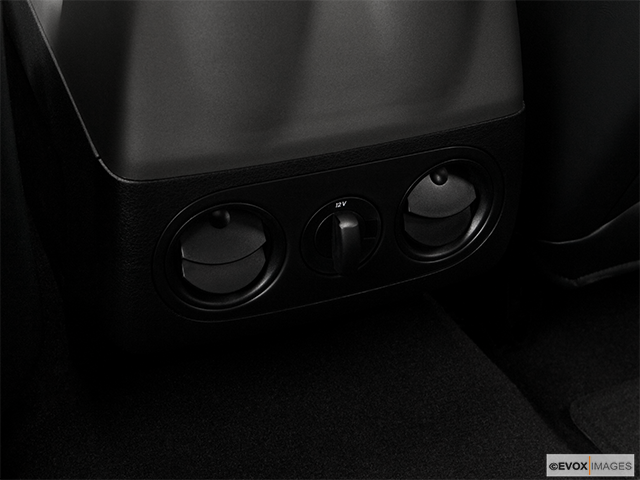 2008 Lincoln Mark LT Rear A/C controls