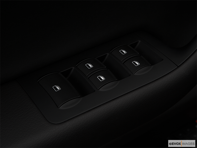 2009 Audi S4 Driver's side inside window controls