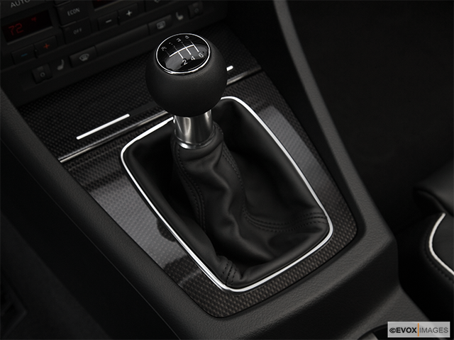 2009 Audi S4 Gear shifter/center console