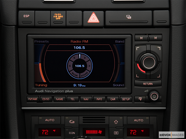 2009 Audi S4 Closeup of radio head unit