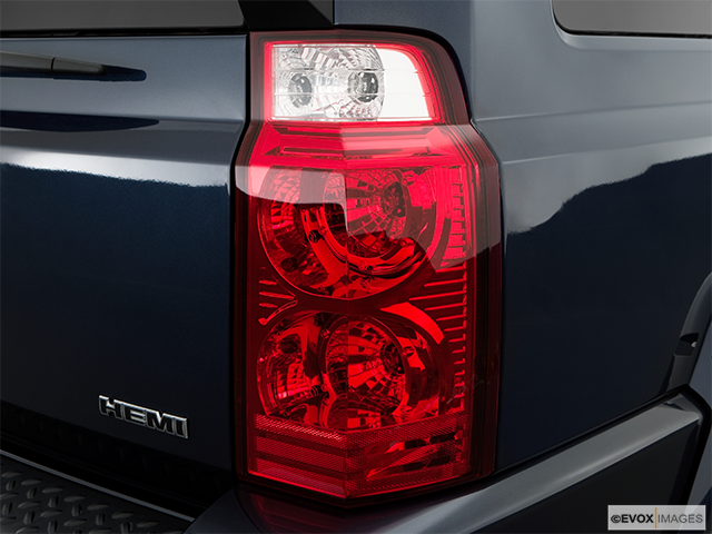 Jeep commander store tail light guards