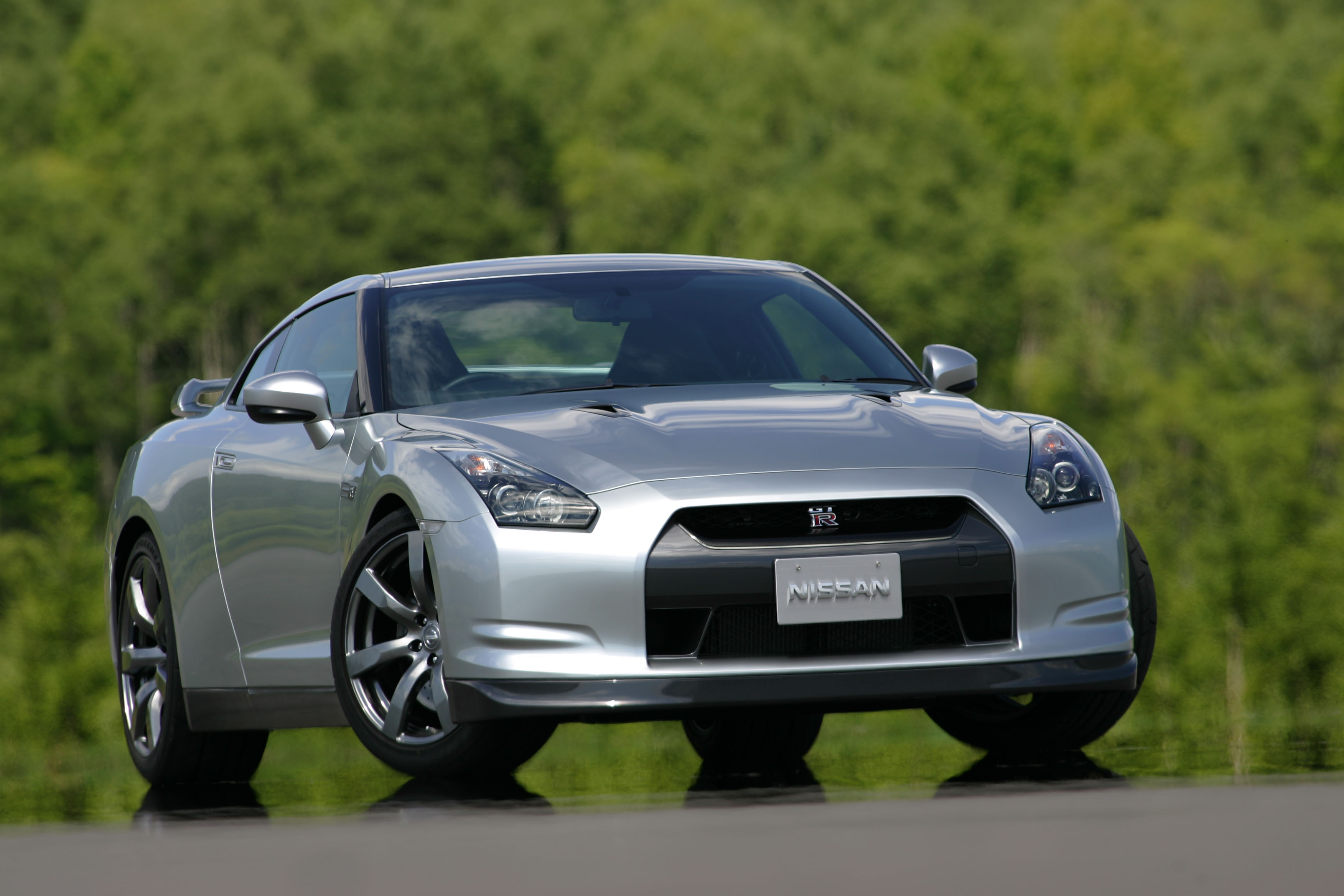 2009 Nissan GT-R Review, Pricing, and Specs | CARFAX
