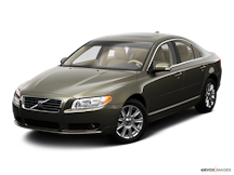 2009 Volvo S80 Front angle view