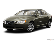 2009 Volvo S80 Front angle medium view