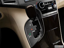 2010 Toyota Venza Gear shifter/center console