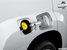 2011 Chevrolet HHR Gas cap open