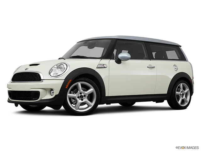 2011 MINI Cooper Clubman Low/wide front 5/8