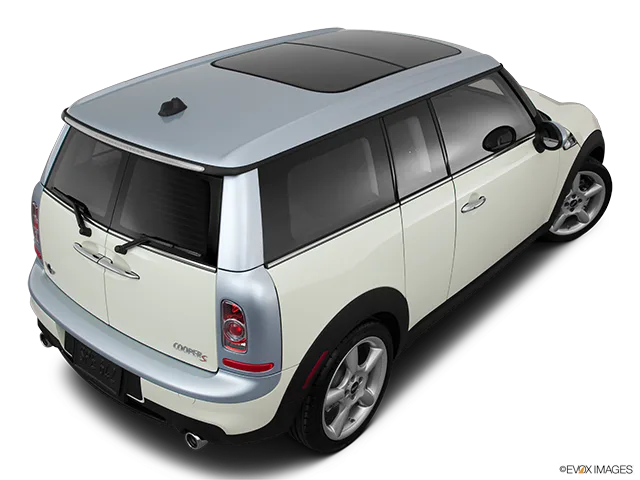 2011 MINI Cooper Clubman Rear 3/4 angle view