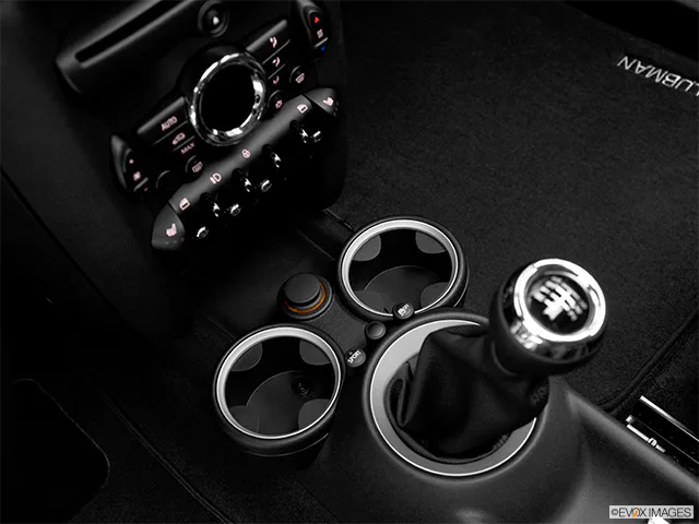 2011 MINI Cooper Clubman Cup holders