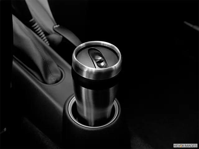 2011 MINI Cooper Clubman Cup holder prop (quaternary)