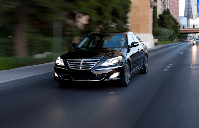 2012 Hyundai Genesis Review | CARFAX Vehicle Research