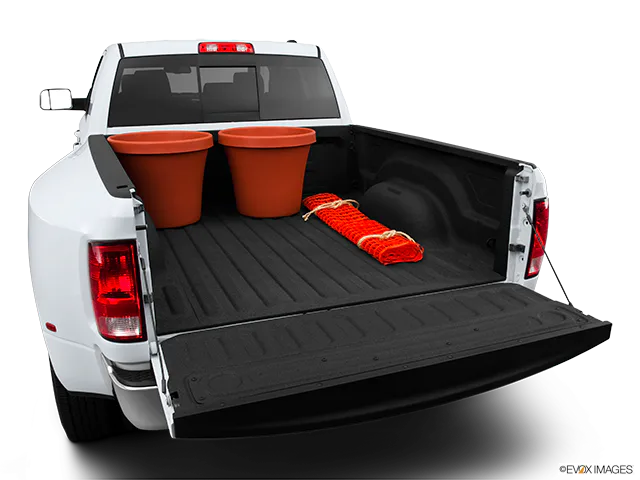 2012 Ram 3500 Trunk props