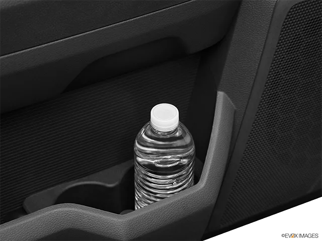 2012 Ram 3500 Cup holder prop (tertiary)