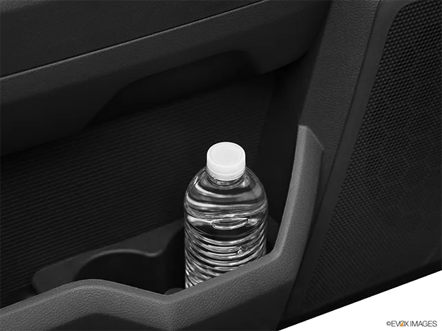 2012 Ram 3500 Cup holder prop (tertiary)